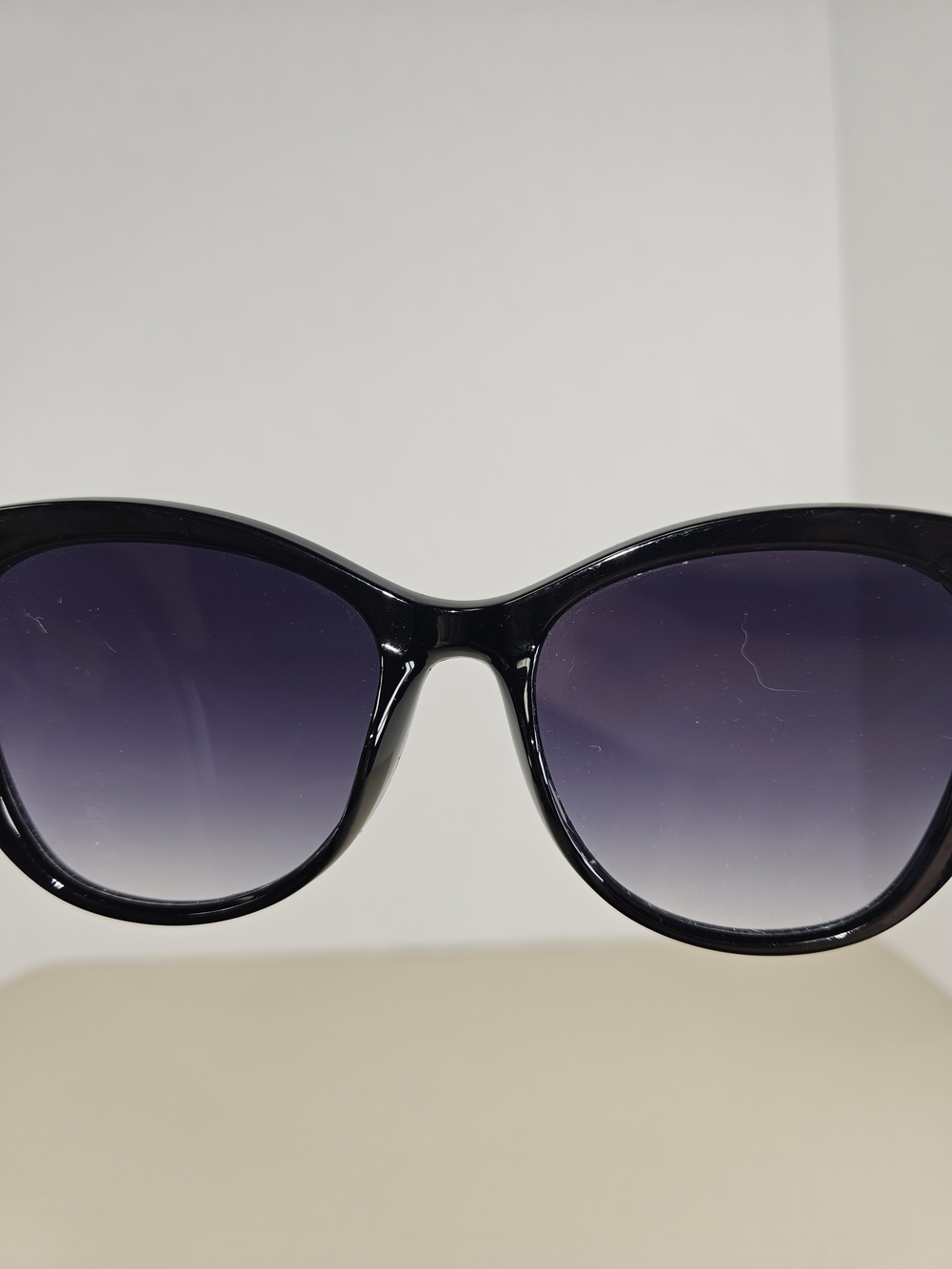 Giselle Women's Black Cat Eye Sunglasses - Sleek UV Protection 8GSL22488-FLW - Picture 6 of 12
